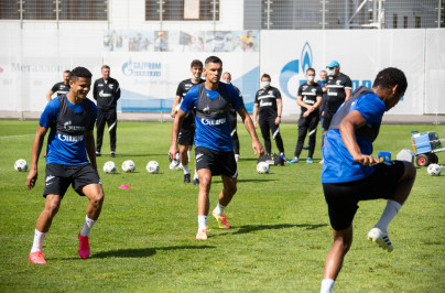 Первый день Деяна Ловрена в «Газпром»-тренировочном центре