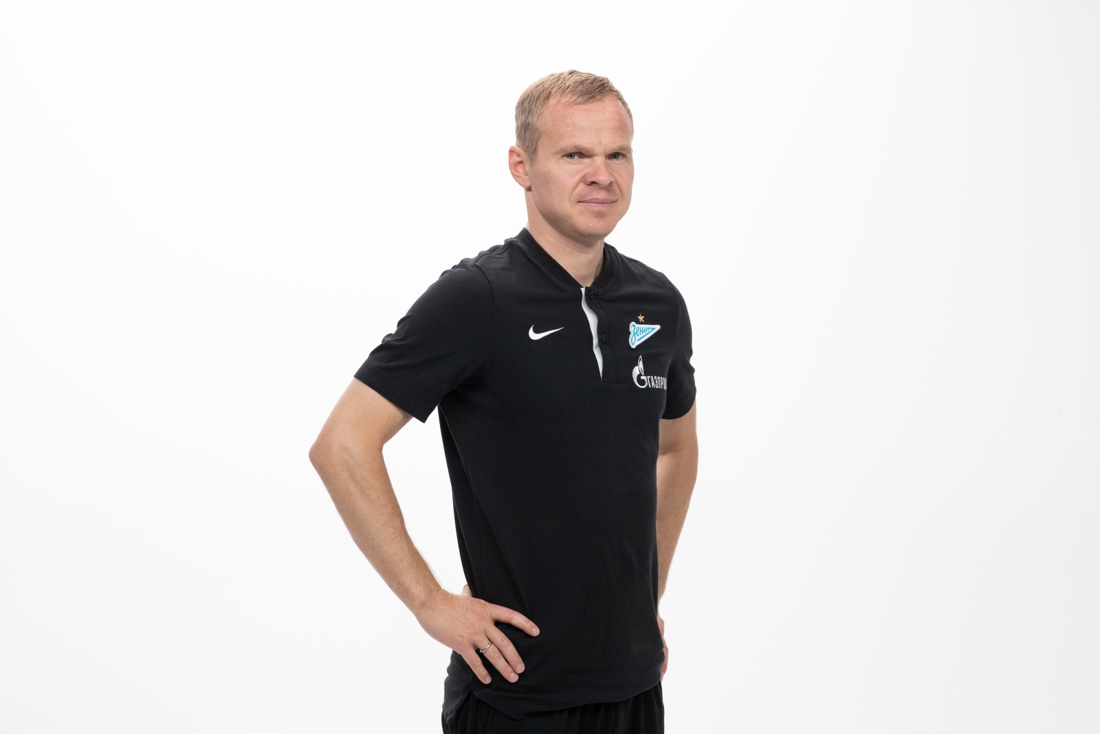 Фотосессия футболистов и тренеров основного состава ФК «Зенит» сезона 2020/21