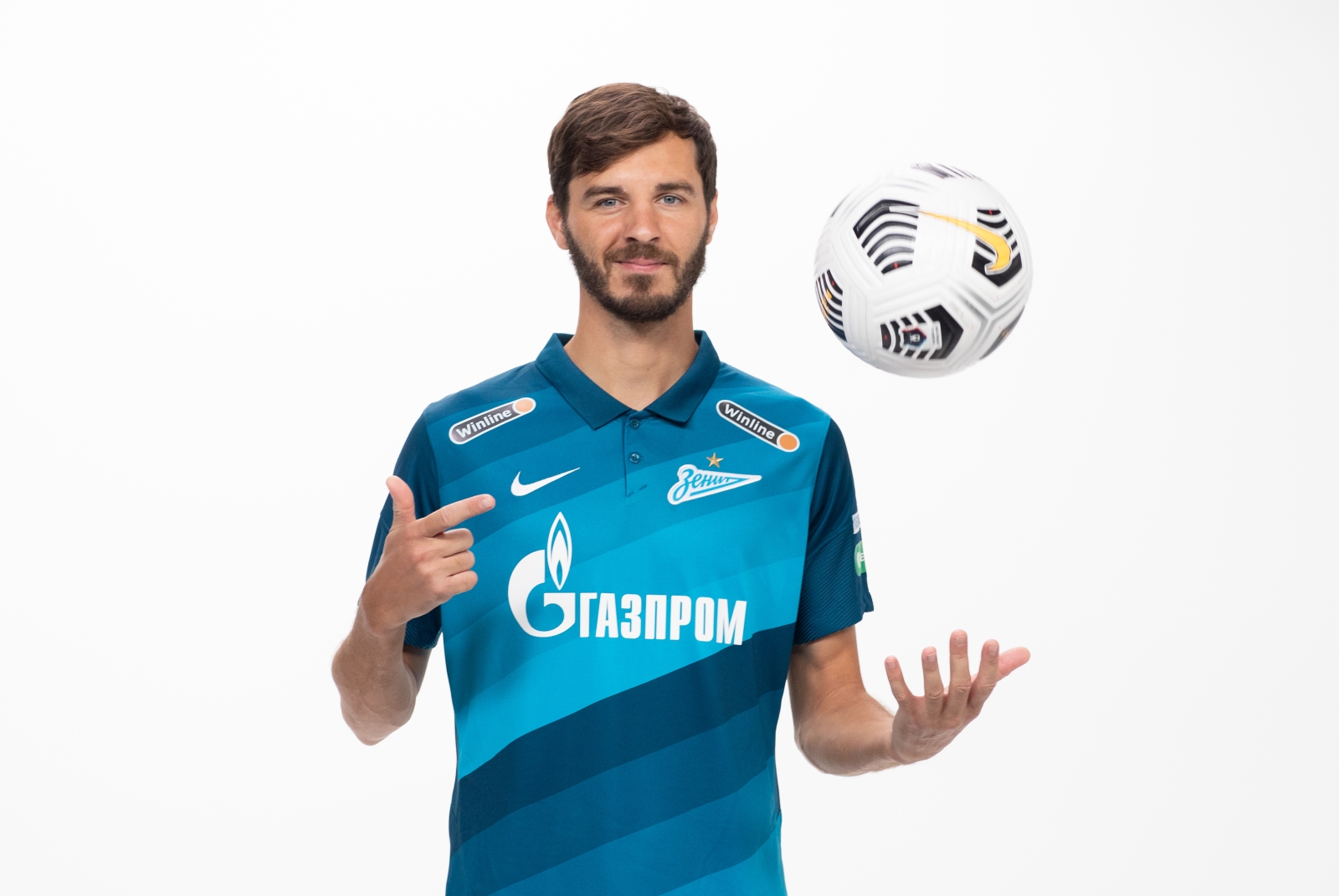 Фотосессия футболистов и тренеров основного состава ФК «Зенит» сезона 2020/21