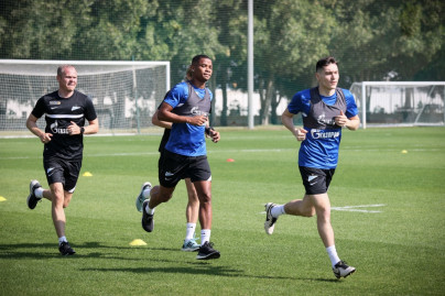 «Газпром» — тренировочные сборы «Зенита» в Дубае: 16 января, утренняя тренировка