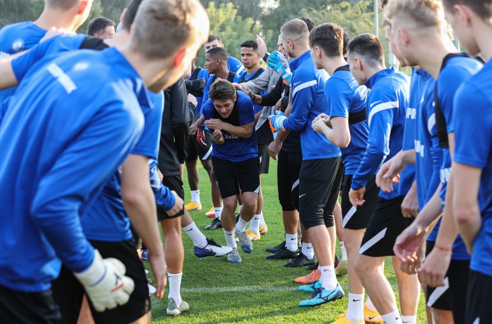 «Газпром»-тренировочные сборы «Зенита» в Дубае: 17 января, вечерняя тренировка