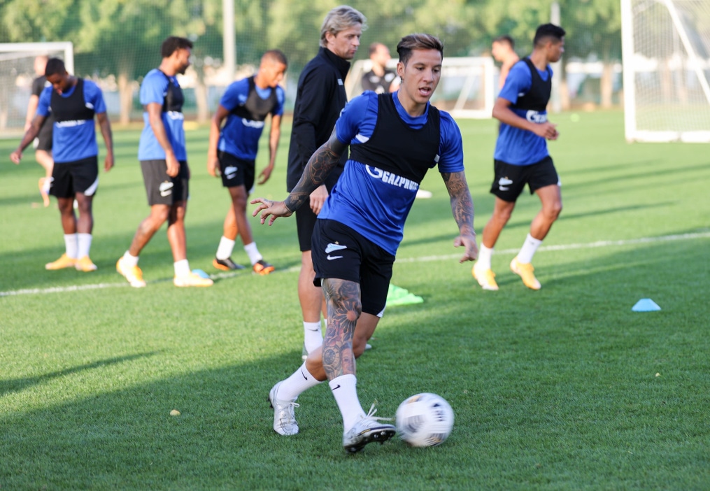 «Газпром»-тренировочные сборы «Зенита» в Дубае: 19 января, вечерняя тренировка