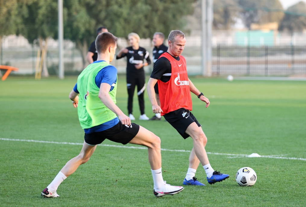 «Газпром»-тренировочные сборы «Зенита» в Дубае: 19 января, вечерняя тренировка