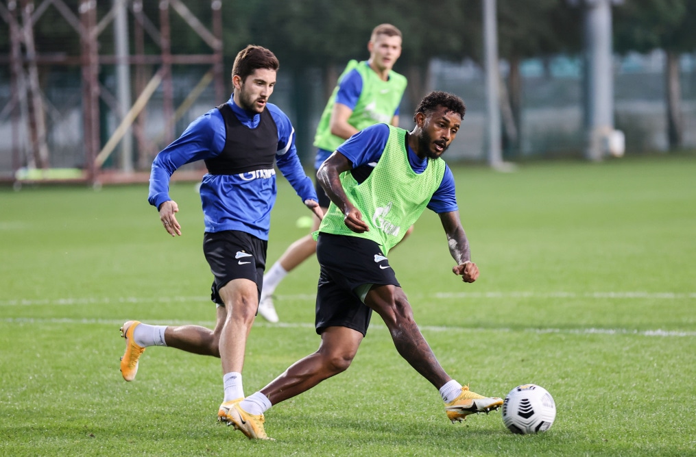 «Газпром»-тренировочные сборы «Зенита» в Дубае: 19 января, вечерняя тренировка