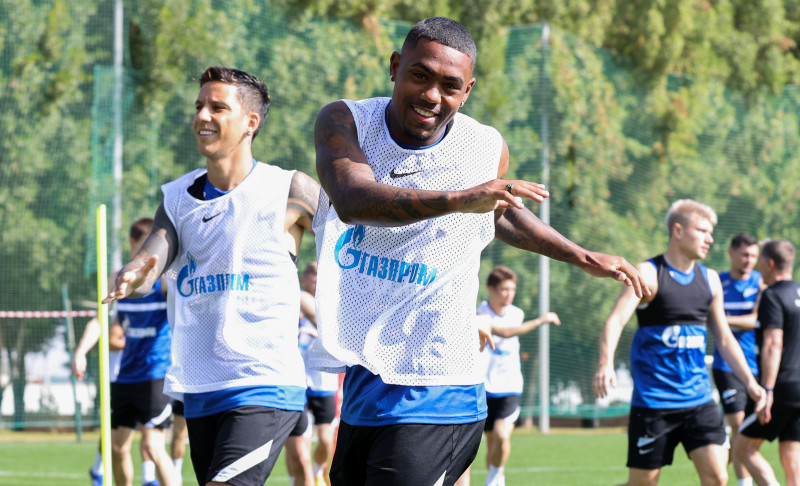 «Газпром»-тренировочные сборы «Зенита» в Дубае: 20 января, утренняя тренировка