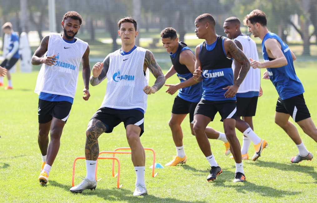 «Газпром»-тренировочные сборы «Зенита» в Дубае: 20 января, утренняя тренировка