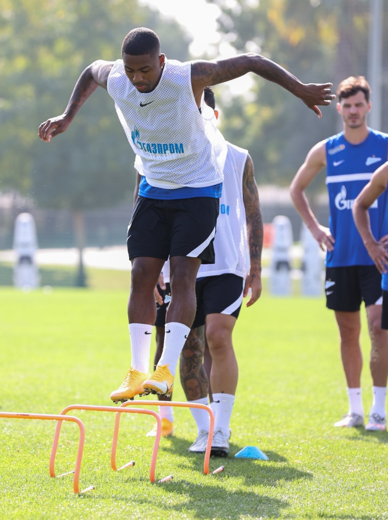 «Газпром»-тренировочные сборы «Зенита» в Дубае: 20 января, утренняя тренировка