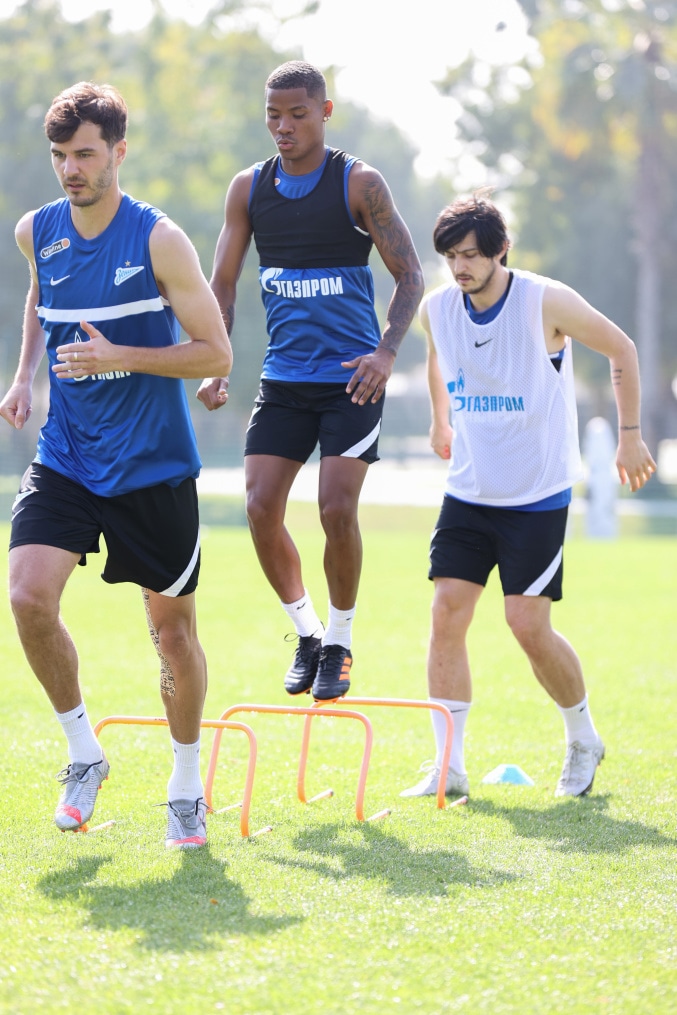 «Газпром»-тренировочные сборы «Зенита» в Дубае: 20 января, утренняя тренировка