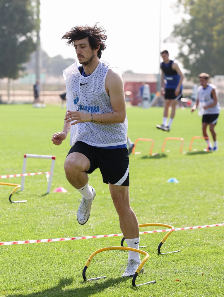 «Газпром»-тренировочные сборы «Зенита» в Дубае: 20 января, утренняя тренировка