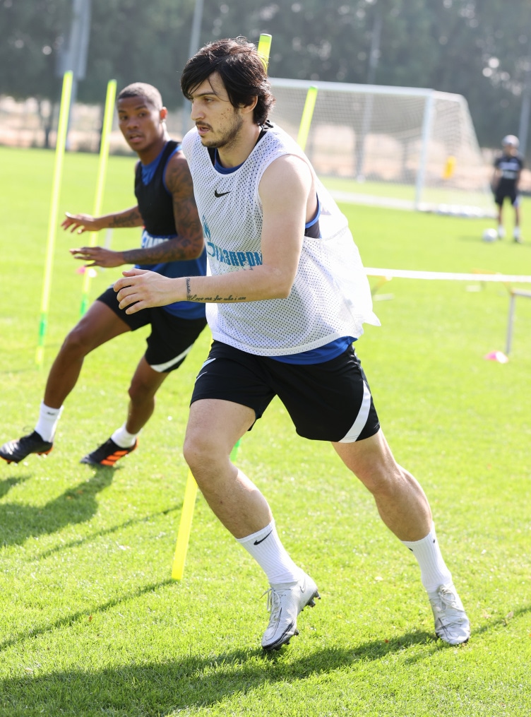 «Газпром»-тренировочные сборы «Зенита» в Дубае: 20 января, утренняя тренировка