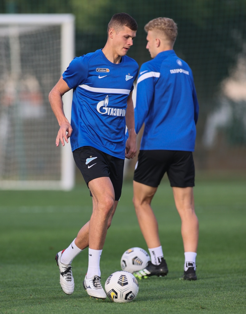 «Газпром»-тренировочные сборы «Зенита» в Дубае: 23 января, вечерняя тренировка