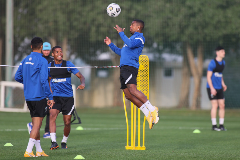 «Газпром»-тренировочные сборы «Зенита» в Дубае: 23 января, вечерняя тренировка