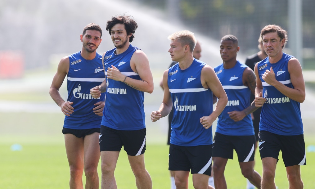 «Газпром»-тренировочные сборы «Зенита» в Дубае: 25 января, утренняя тренировка