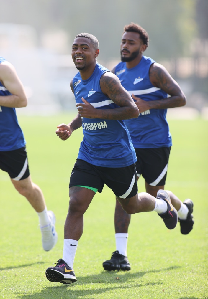 «Газпром»-тренировочные сборы «Зенита» в Дубае: 25 января, утренняя тренировка