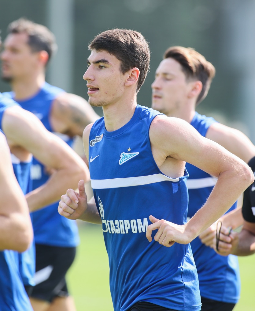 «Газпром»-тренировочные сборы «Зенита» в Дубае: 25 января, утренняя тренировка
