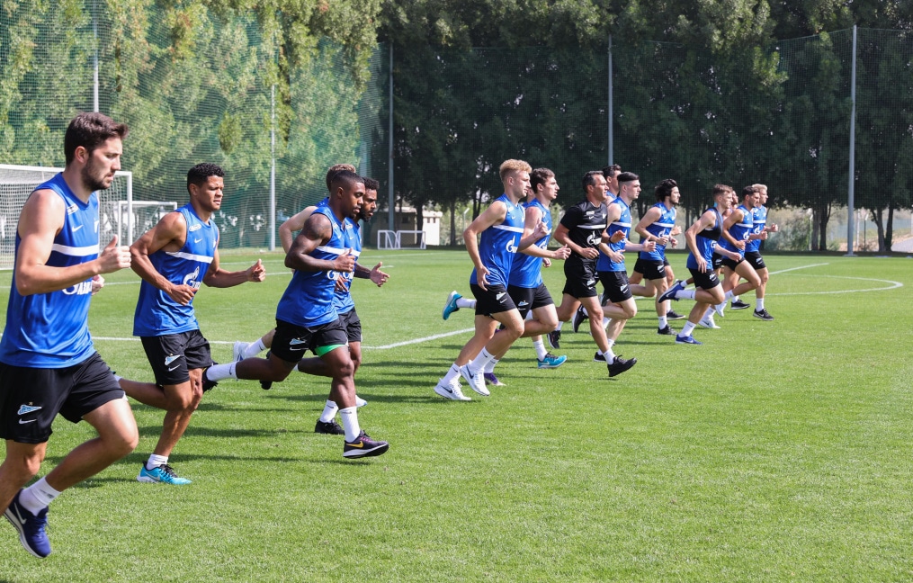 «Газпром»-тренировочные сборы «Зенита» в Дубае: 25 января, утренняя тренировка