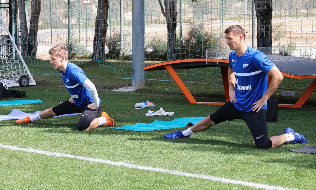 «Газпром»-тренировочные сборы «Зенита» в Дубае: 25 января, утренняя тренировка