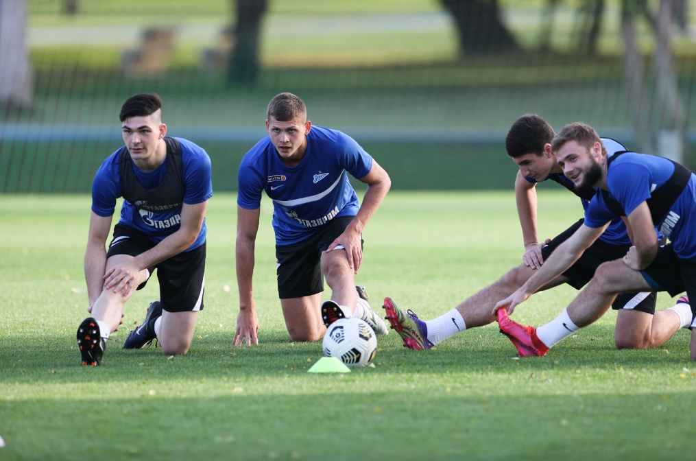 «Газпром»-тренировочные сборы «Зенита» в Дубае: 26 января, вечерняя тренировка