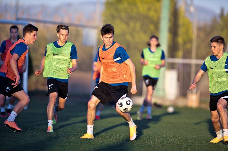 Сборы «Зенита»-м в Турции: 5 февраля, вечерняя тренировка