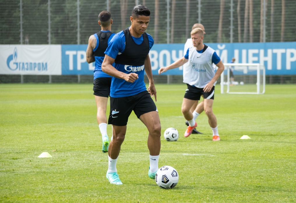 Первые «Газпром»-тренировочные сборы «Зенита»: 24 июня, утреняя тренировка