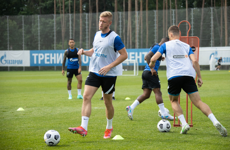 Первые «Газпром»-тренировочные сборы «Зенита»: 24 июня, утреняя тренировка