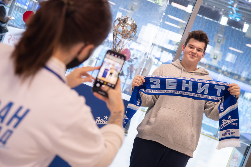 Фан-променад на матче «Зенит» — «Крылья Советов»