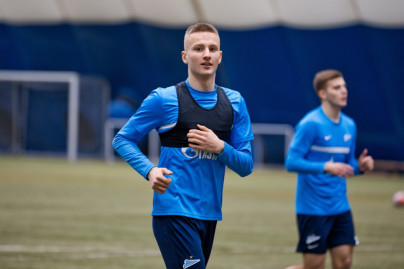 Команды «Газпром»-Академии возобновили тренировки