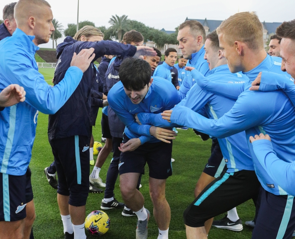 «Газпром»-тренировочные сборы в Катаре: 14 января, вечерняя тренировка