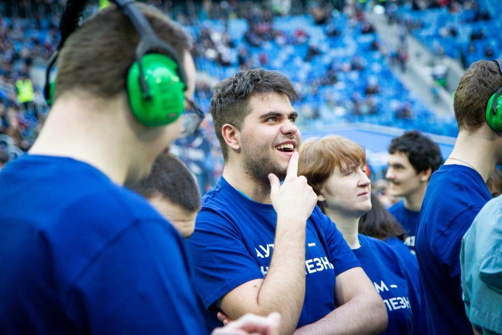 Акция «Аутизм — не болезнь» перед матчем «Зенит» — «Анжи»