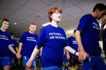 Акция «Аутизм — не болезнь» перед матчем «Зенит» — «Анжи»