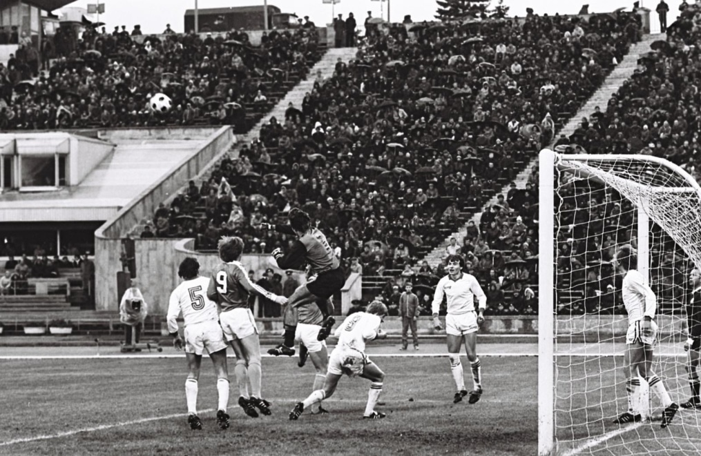 1985 год. «Зенит» — «Днепр» Днепропетровск.