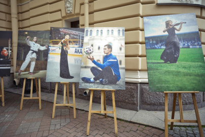  Футболисты «Зенита»-2 приняли участие в открытии выставки «Музыка и спорт. Движение в искусстве»