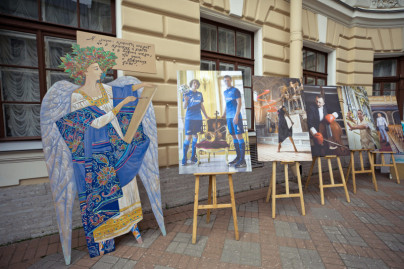  Футболисты «Зенита»-2 приняли участие в открытии выставки «Музыка и спорт. Движение в искусстве»