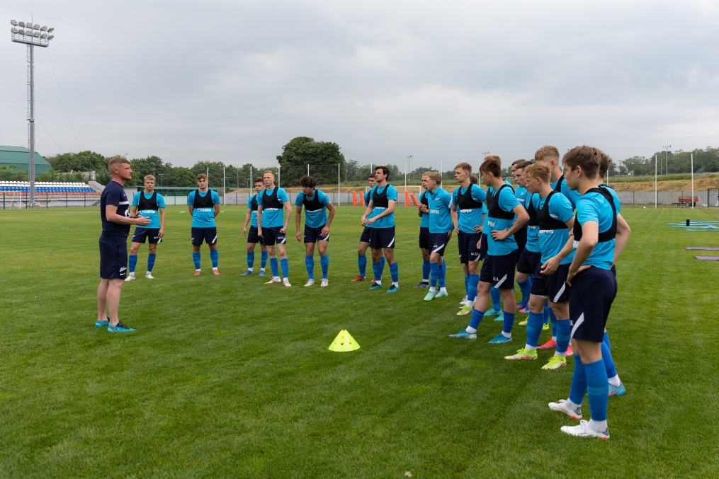 «Газпром» — тренировочные сборы «Зенита»-м в Ставропольском крае: 26 июня, утренняя тренировка