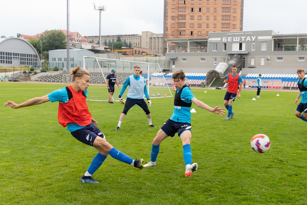«Газпром» — тренировочные сборы «Зенита»-м в Ставропольском крае: 26 июня, утренняя тренировка