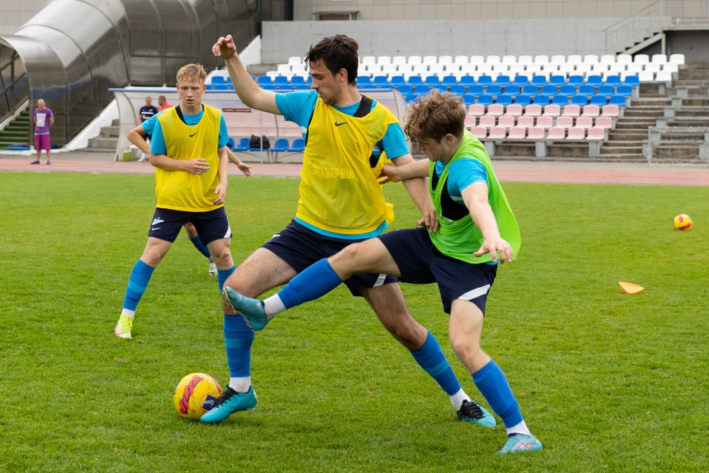 «Газпром» — тренировочные сборы «Зенита»-м в Ставропольском крае: 26 июня, утренняя тренировка