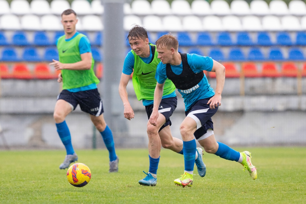 «Газпром» — тренировочные сборы «Зенита»-м в Ставропольском крае: 26 июня, утренняя тренировка