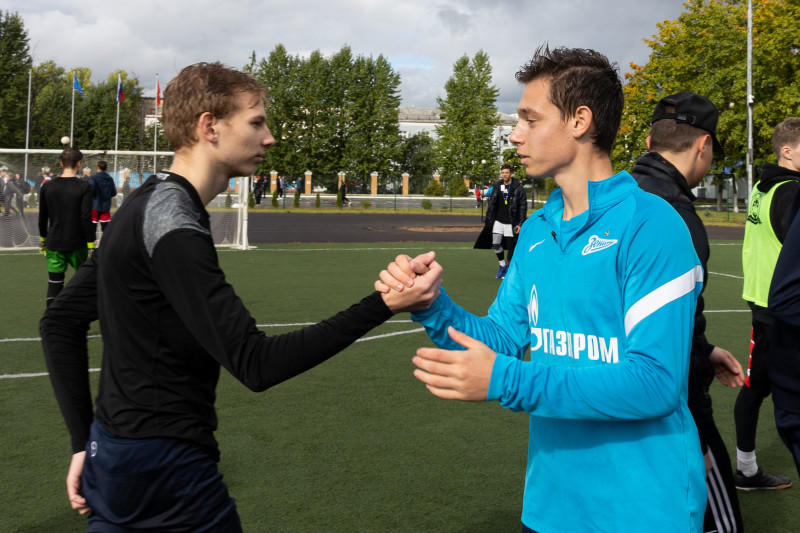 Мастер-класс игроков «Зенита»-м в колледже ГУМРФ