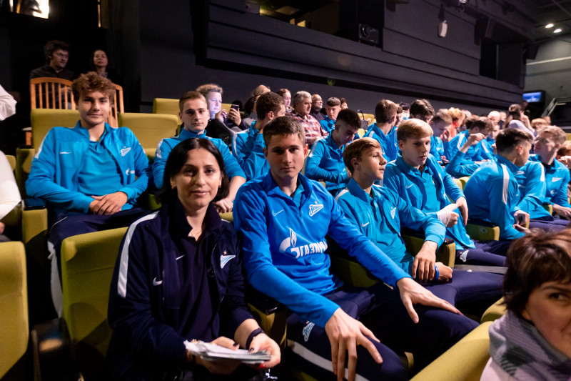 Воспитанники Академии посетили «Молодежный театр на Фонтанке»