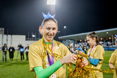 Церемония награждения женской команды «Зенит» кубком и медалями Суперлиги