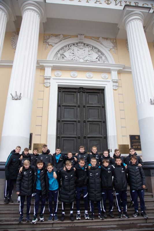 Команда «Газпром»-Академии 2007 г.р., на экскурсии в Этнографическом музее