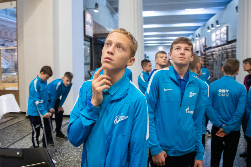 Команда «Газпром»-Академии 2007 г.р., на экскурсии в Этнографическом музее