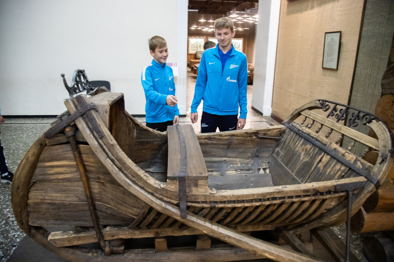 Команда «Газпром»-Академии 2007 г.р., на экскурсии в Этнографическом музее