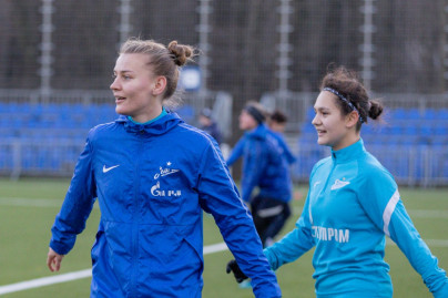 Совместная тренировка основного и молодежного составов женской команды «Зенит»