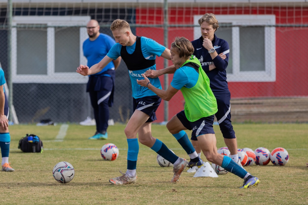 «Газпром» — тренировочные сборы «Зенита»-м в Турции: 19 ноября, утренняя тренировка
