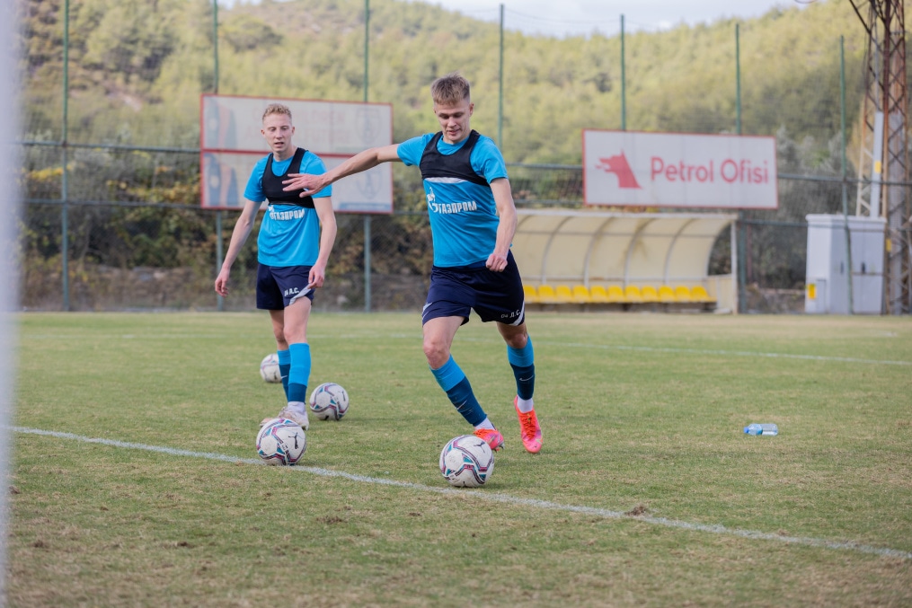 «Газпром» — тренировочные сборы «Зенита»-м в Турции: 19 ноября, утренняя тренировка