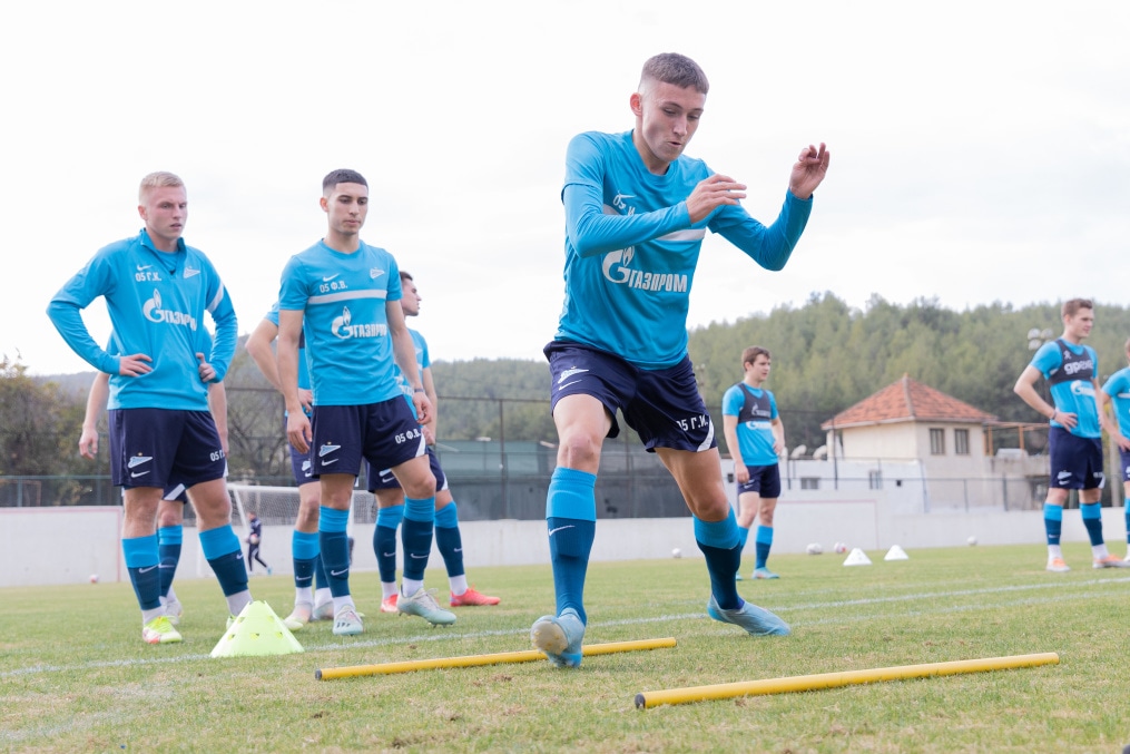 «Газпром» — тренировочные сборы «Зенита»-м в Турции: 19 ноября, утренняя тренировка