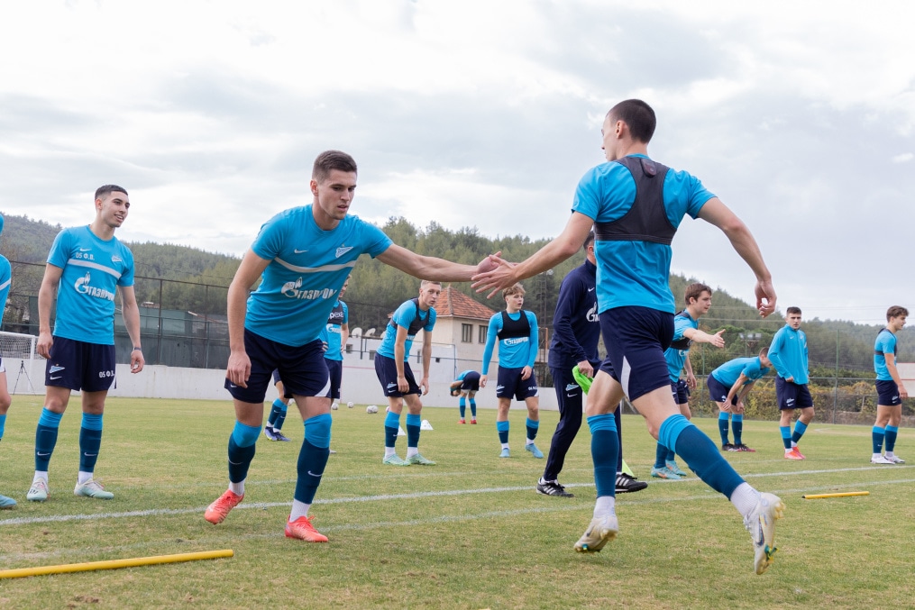 «Газпром» — тренировочные сборы «Зенита»-м в Турции: 19 ноября, утренняя тренировка