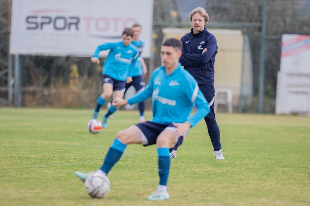 «Газпром» — тренировочные сборы «Зенита»-м в Турции: 25 ноября, утренняя тренировка