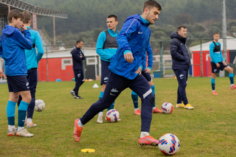 «Газпром» — тренировочные сборы «Зенита»-м в Турции: 28 ноября, утренняя тренировка